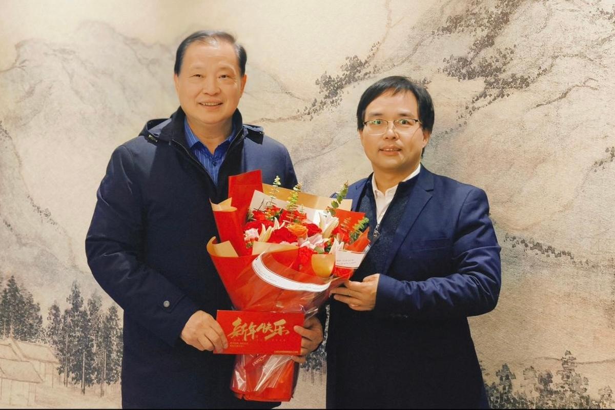 学校慰问离退休干部活动_离退休老干部活动方案_新春佳节走访慰问老领导老党员