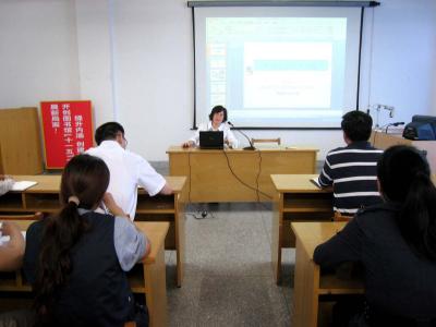 南京理工大学王曰芬教授来我校作学术报告(附图-江苏大学欢迎您!